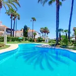 1176 Front 2 Pools Bahia