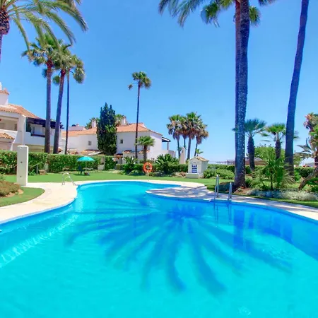 1176 Front 2 Pools Bahia