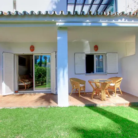 1176 Front 2 Pools Bahia Vakantiehuis